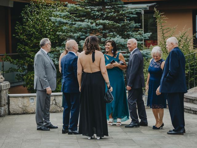 La boda de Jose Carlos y Magdalena en Naveces, Asturias 63