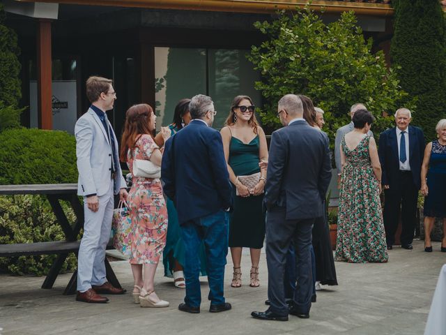 La boda de Jose Carlos y Magdalena en Naveces, Asturias 64