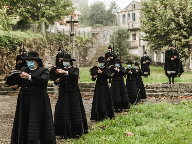 La boda de Víctor y Berta en Pontevedra, Pontevedra 20