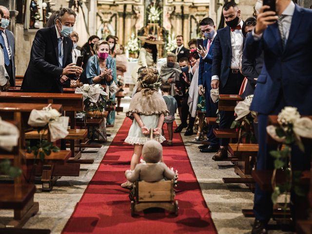 La boda de Víctor y Berta en Pontevedra, Pontevedra 29