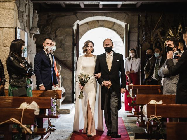 La boda de Víctor y Berta en Pontevedra, Pontevedra 30