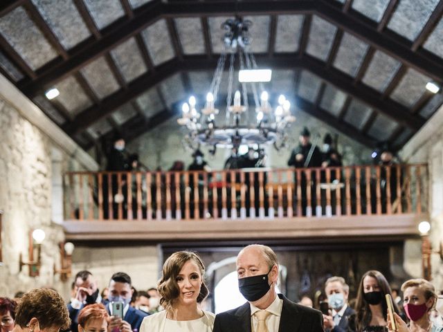 La boda de Víctor y Berta en Pontevedra, Pontevedra 31