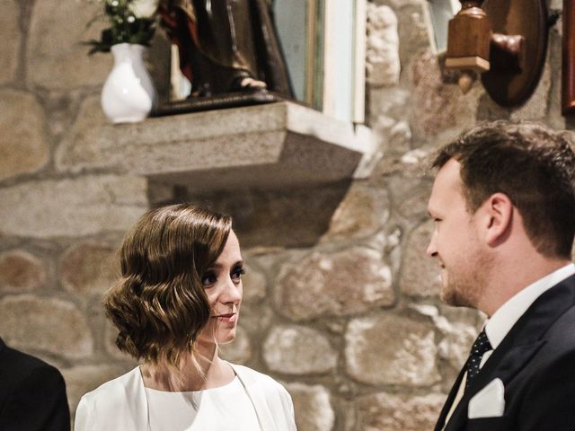 La boda de Víctor y Berta en Pontevedra, Pontevedra 32