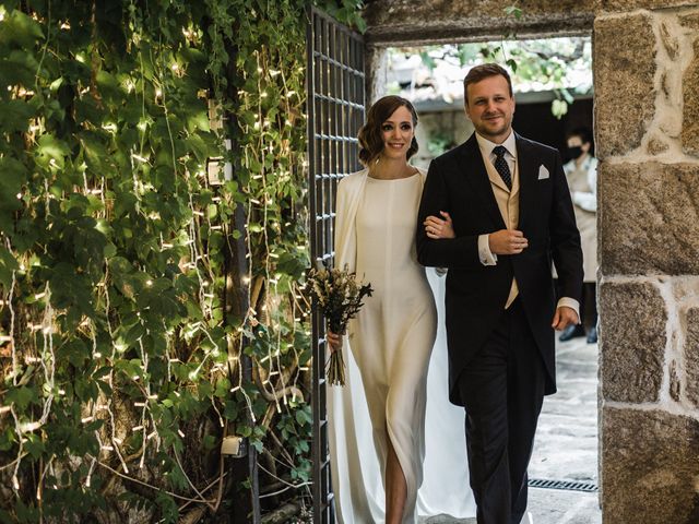 La boda de Víctor y Berta en Pontevedra, Pontevedra 47