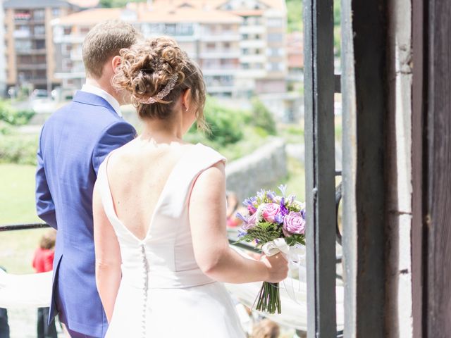 La boda de Urko y María en Bakio, Vizcaya 31