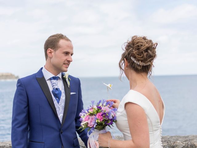 La boda de Urko y María en Bakio, Vizcaya 37