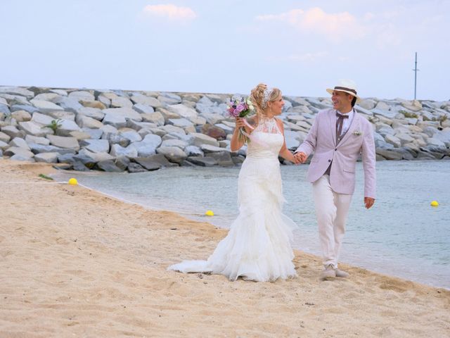 La boda de OSCAR y TOÑI en Arenys De Mar, Barcelona 21