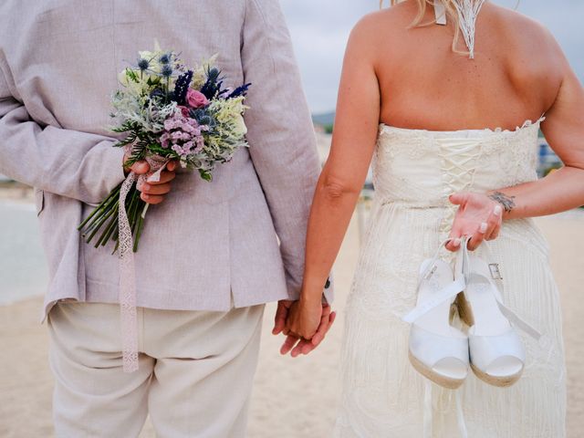 La boda de OSCAR y TOÑI en Arenys De Mar, Barcelona 28