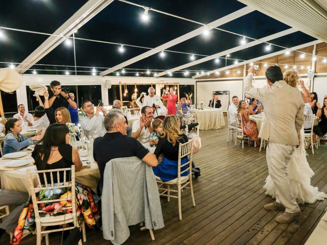 La boda de OSCAR y TOÑI en Arenys De Mar, Barcelona 36