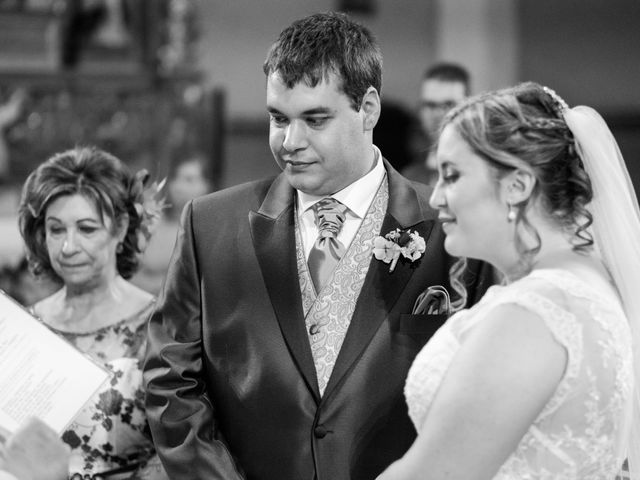 La boda de Miguel y Irene en Tarancon, Cuenca 35