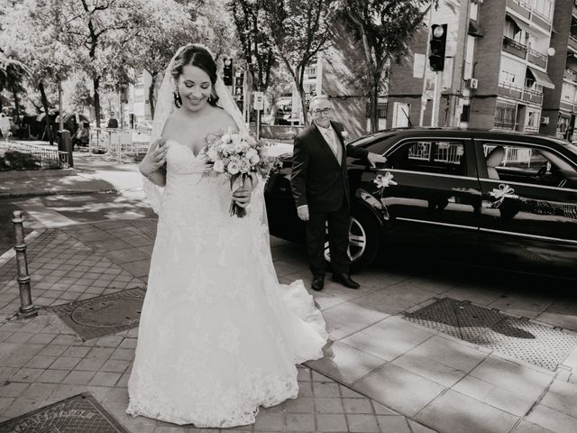 La boda de Carlos y Estela en Leganés, Madrid 34