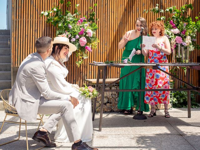 La boda de Dani y Adriana en A Coruña, A Coruña 22