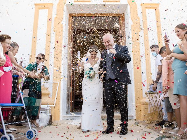 La boda de Alejandro y Patricia en Guadalema De Los Quintero, Sevilla 25