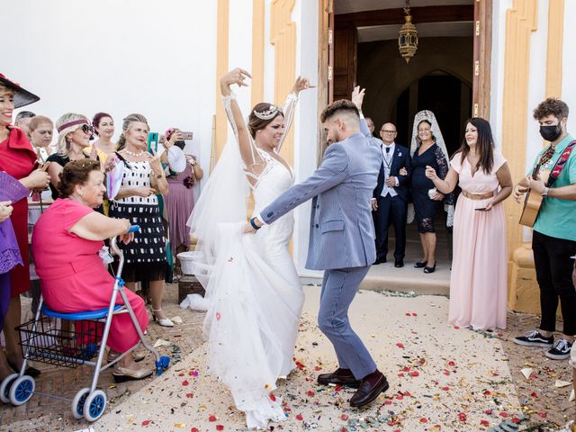 La boda de Alejandro y Patricia en Guadalema De Los Quintero, Sevilla 27