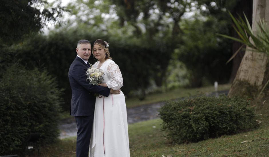 La boda de Almudena y Victor Manuel en Oviedo, Asturias