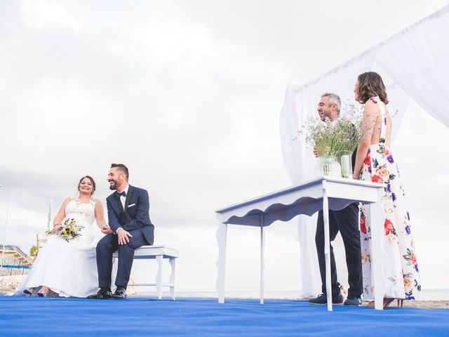 La boda de Toni y Leticia en Málaga, Málaga 26