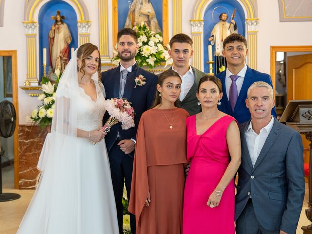 La boda de Alberto y Ana Cristina en San Antonio De Requena, Valencia 16