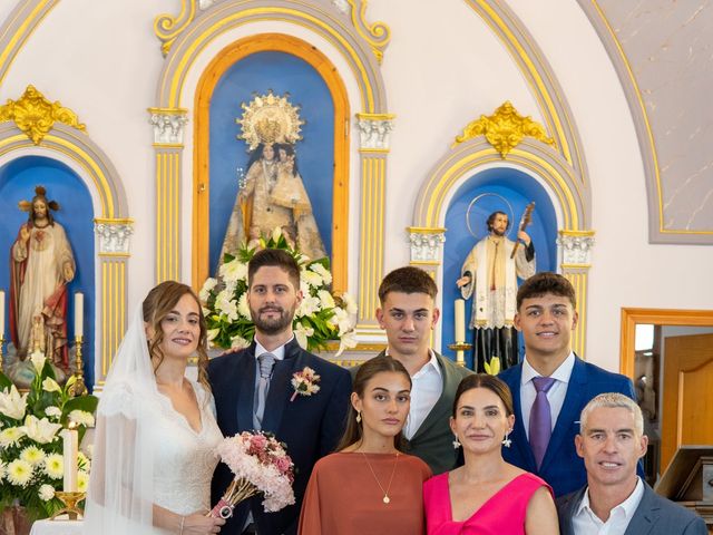 La boda de Alberto y Ana Cristina en San Antonio De Requena, Valencia 17