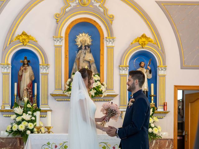 La boda de Alberto y Ana Cristina en San Antonio De Requena, Valencia 18