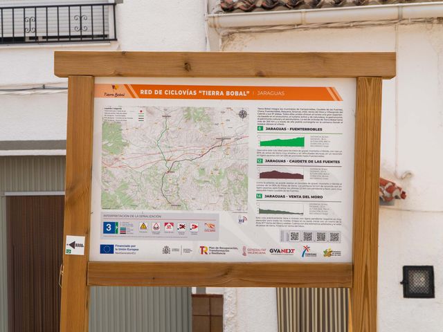 La boda de Alberto y Ana Cristina en San Antonio De Requena, Valencia 33