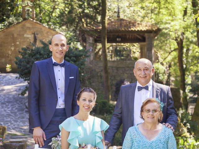 La boda de Marcos y Paula en Santiago De Compostela, A Coruña 12