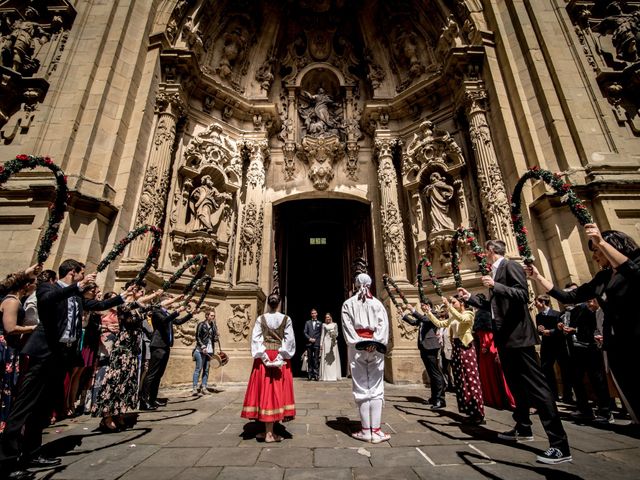 La boda de Ainhoa y Iosu en Donostia-San Sebastián, Guipúzcoa 57