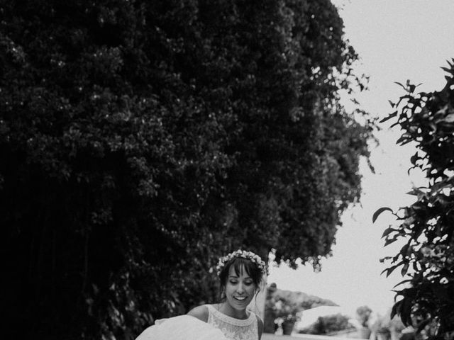 La boda de Fonsi y Amelia en Bueu (Casco Urbano), Pontevedra 14