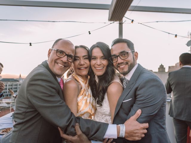La boda de Juan y Amarú en Madrid, Madrid 17