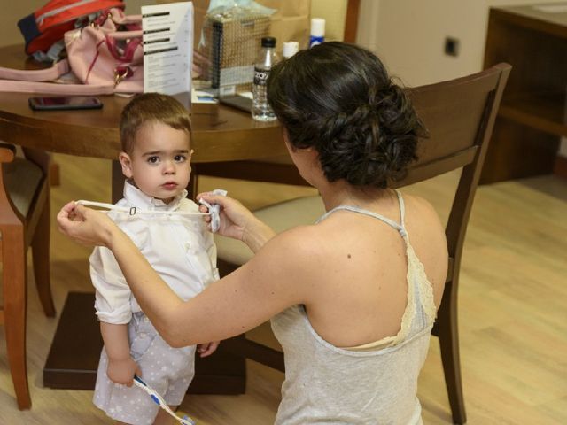 La boda de Fernando  y Sandra en Valdastillas, Cáceres 10