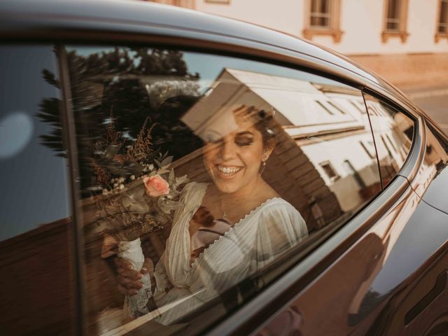 La boda de Carmen y Emilio en Dos Hermanas, Sevilla 18