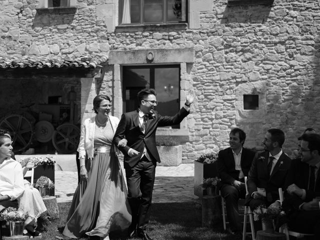 La boda de David y Laia en Sant Marti De Tous, Barcelona 33