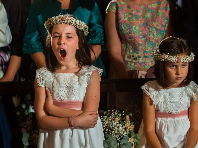 La boda de Diego y Rebe en Vilagarcía de Arousa, Pontevedra 39