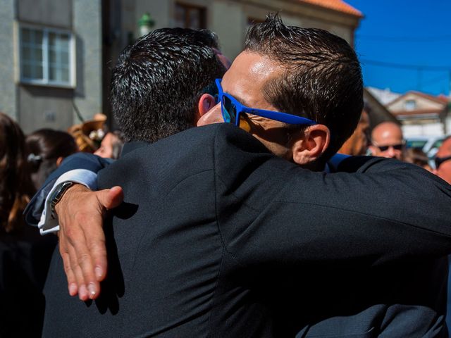 La boda de Diego y Rebe en Vilagarcía de Arousa, Pontevedra 46