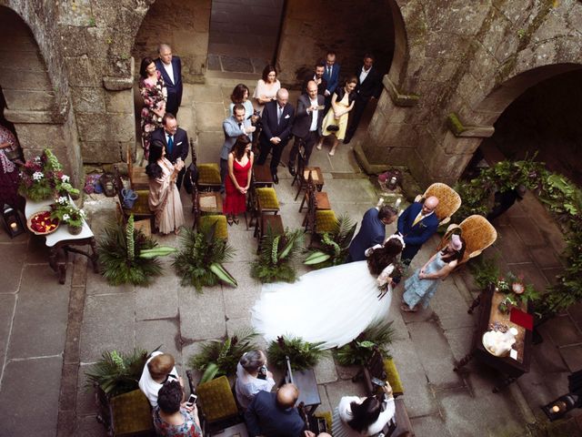 La boda de Adrián y Ying en San Tirso (Mens), A Coruña 16