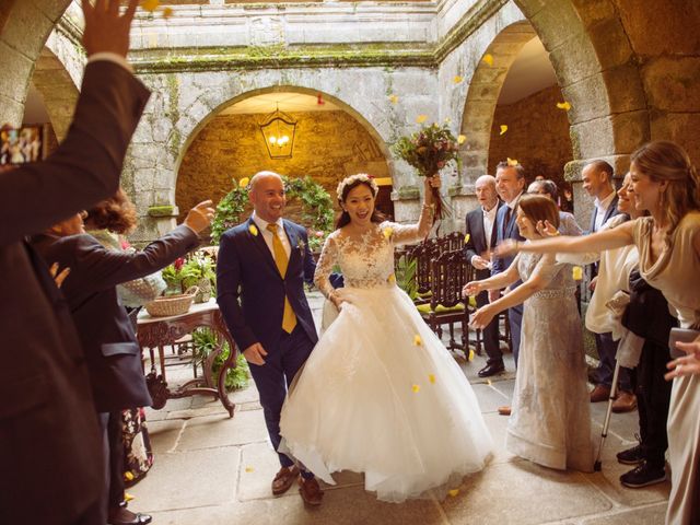 La boda de Adrián y Ying en San Tirso (Mens), A Coruña 24