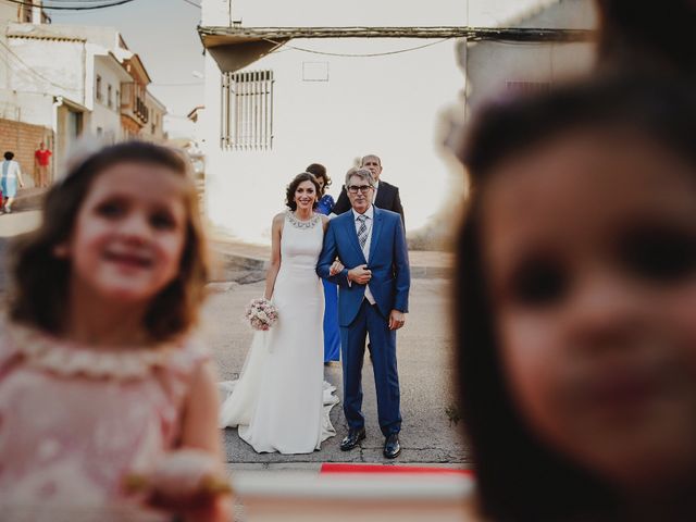 La boda de Edu y Teresa en Villarrubia De Los Ojos, Ciudad Real 36