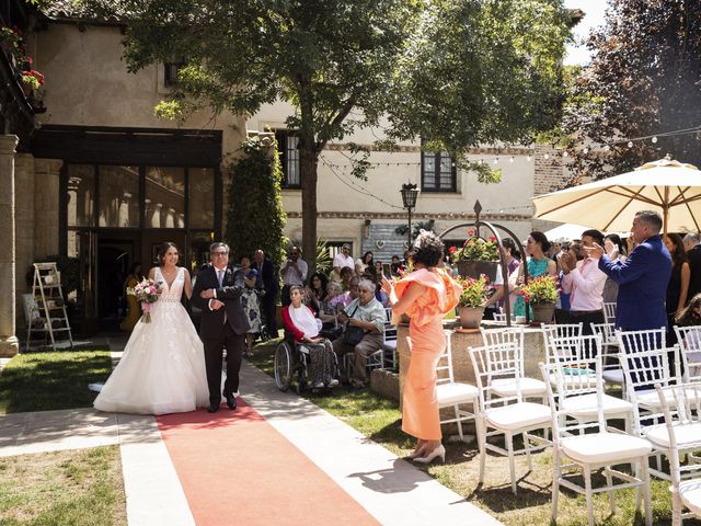 La boda de Luis Angel y Alba en Piña De Campos, Palencia 40