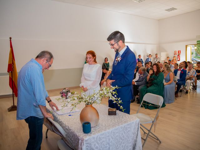 La boda de Daniel y Mirella en Arroyo De La Encomienda, Valladolid 9