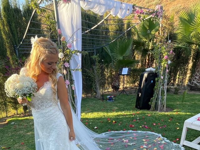 La boda de Diego  y Amanda en Málaga, Málaga 9