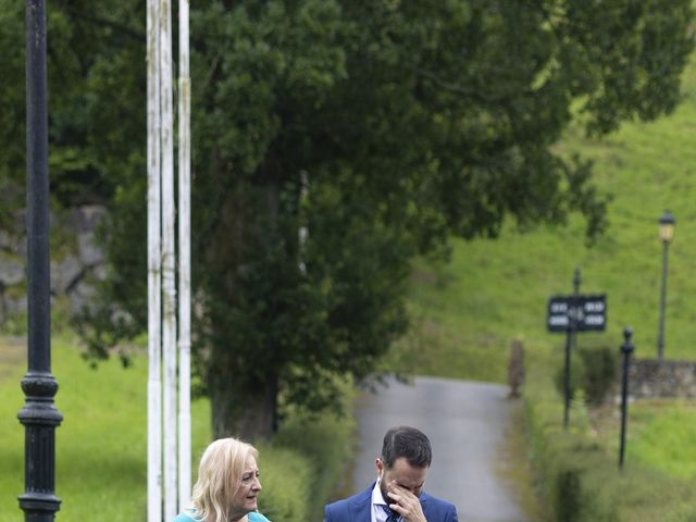 La boda de Paco y Eva en Selaya, Cantabria 24