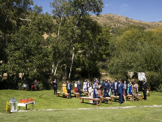 La boda de Borja y Tamara en Navacepedilla De Corneja, Ávila 15