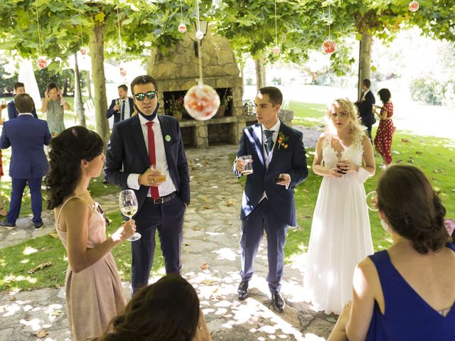 La boda de Borja y Tamara en Navacepedilla De Corneja, Ávila 27