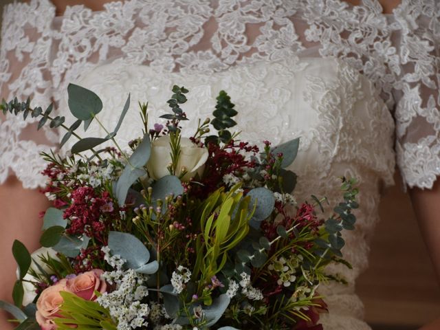 La boda de Victor y Noelia en Puertollano, Ciudad Real 17