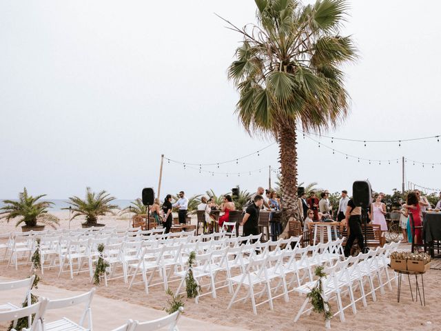 La boda de ALE y NANNI en Malgrat De Mar, Barcelona 11