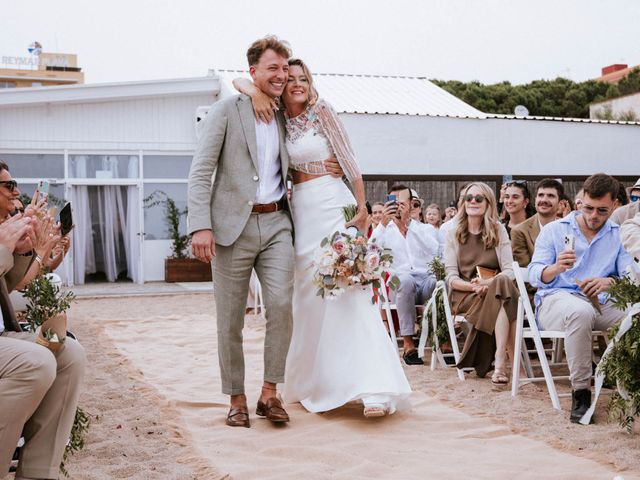 La boda de ALE y NANNI en Malgrat De Mar, Barcelona 15