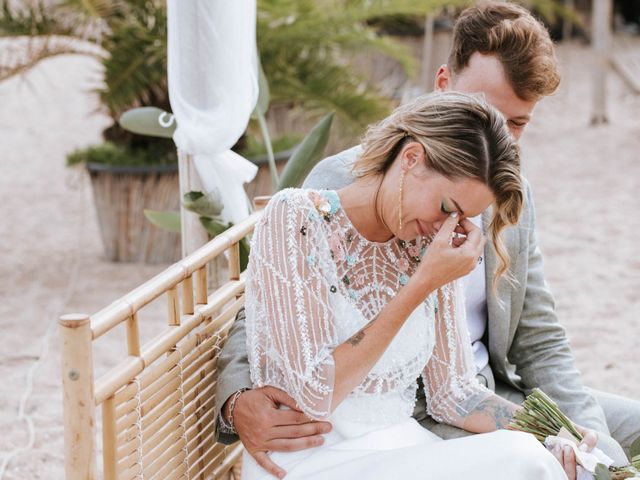 La boda de ALE y NANNI en Malgrat De Mar, Barcelona 30