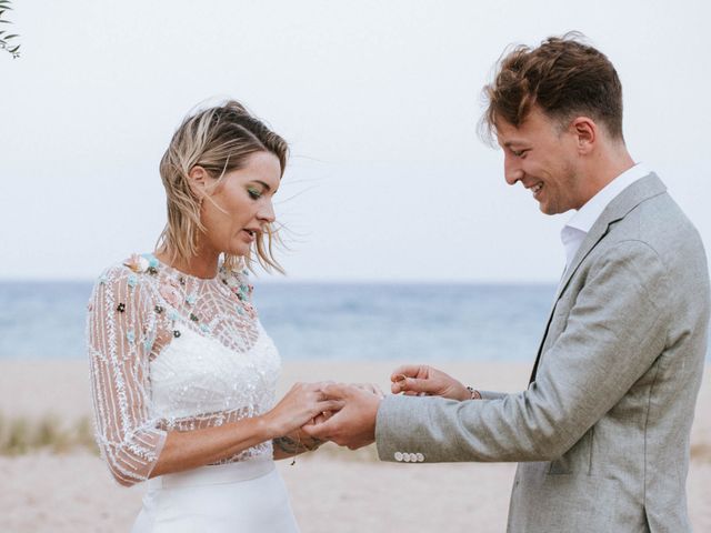 La boda de ALE y NANNI en Malgrat De Mar, Barcelona 39