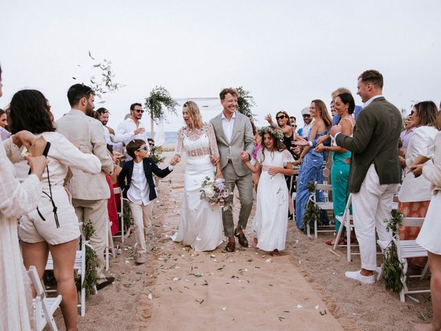 La boda de ALE y NANNI en Malgrat De Mar, Barcelona 42