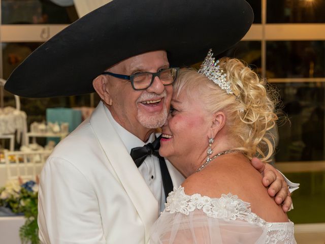 La boda de Antonio y Amor en Benalmadena Costa, Málaga 21
