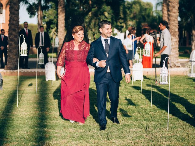 La boda de Manuel y Leticia en Dos Hermanas, Sevilla 38